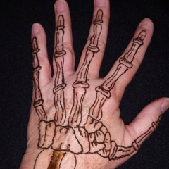 Skeleton Hand Henna